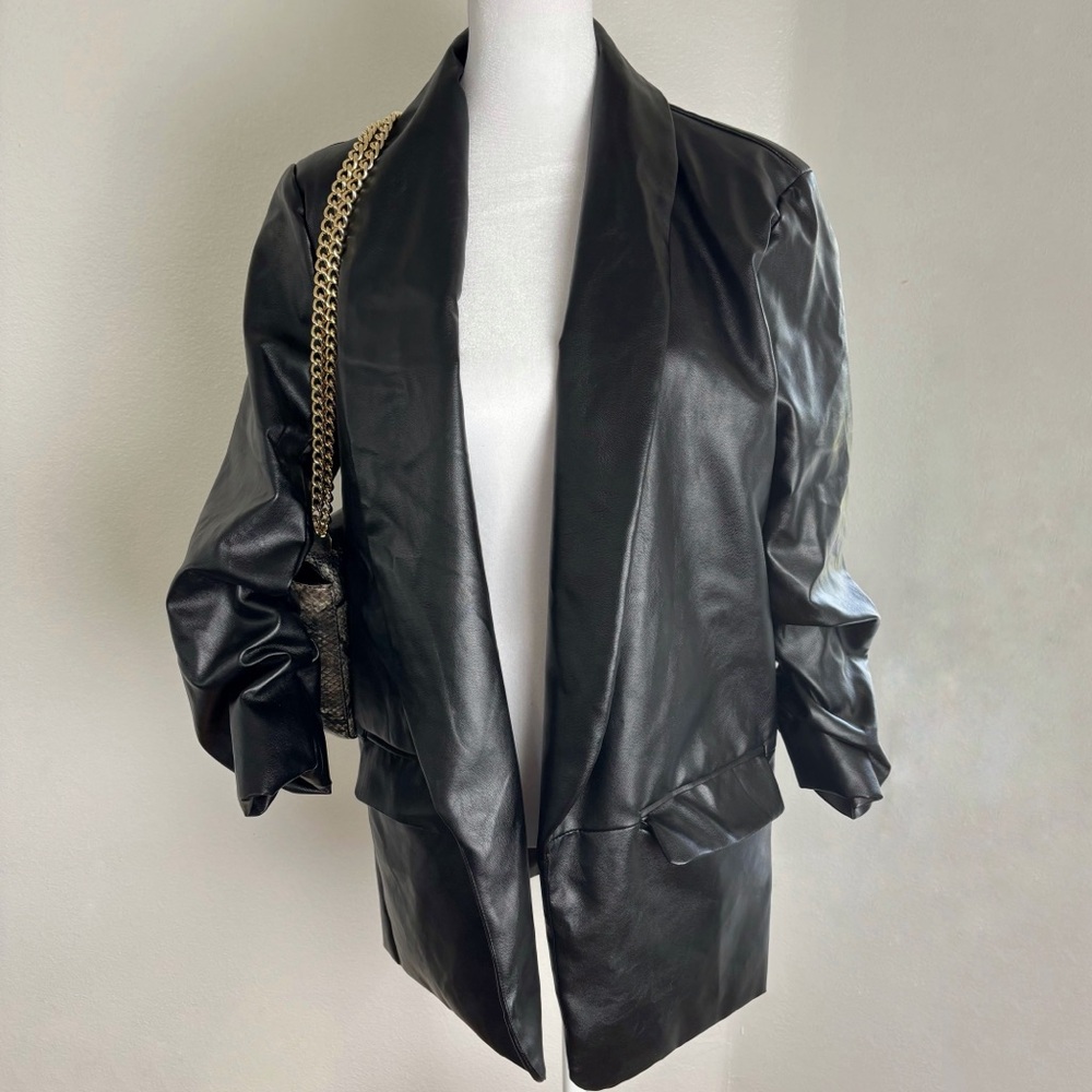 PrettyLittleThing Faux Leather Shawl Collar Blazer - US 6
